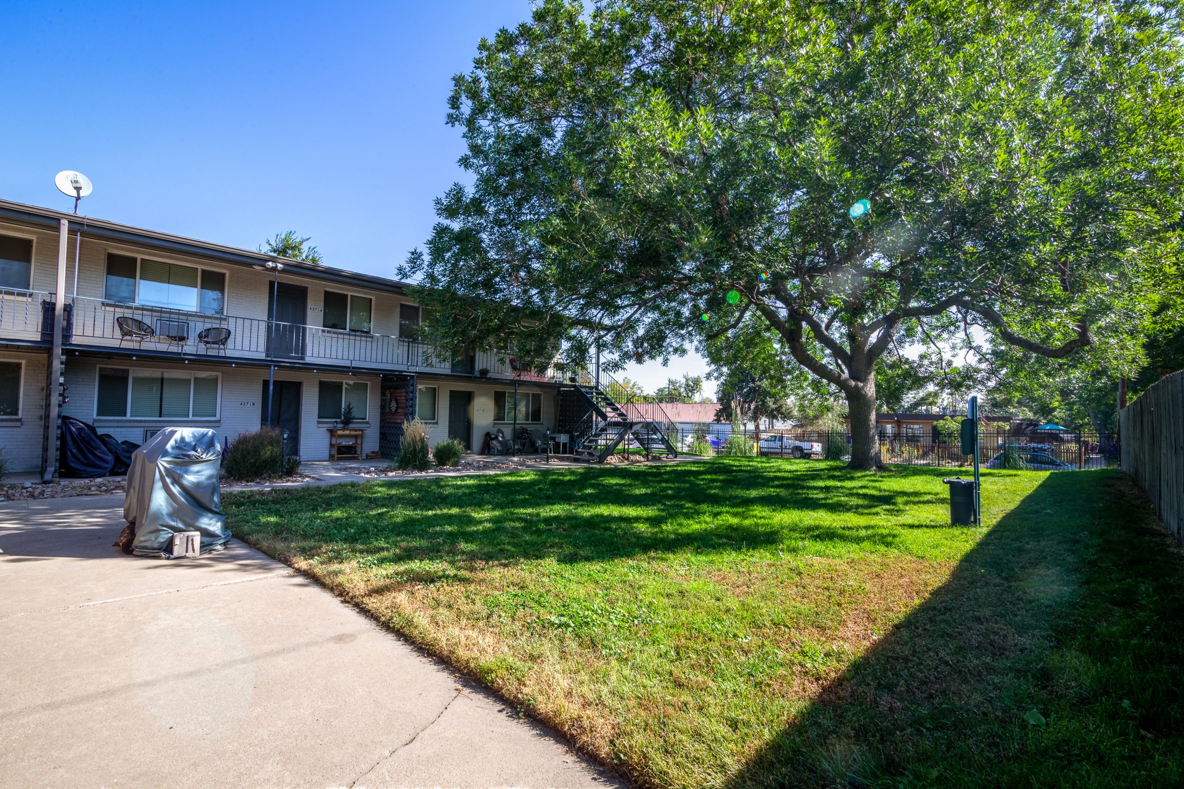 Clay Street Apartments Cornerstone Apartments